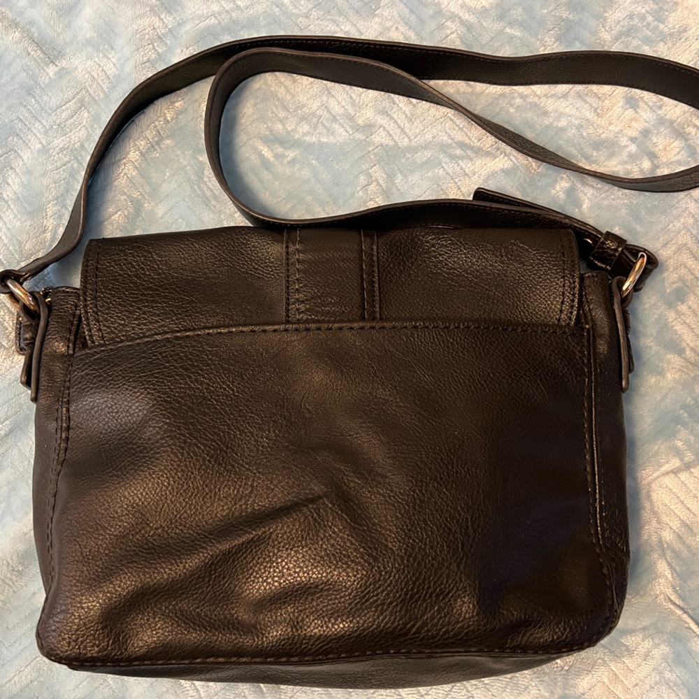 Liz Claiborne Crossbody - Picture 6 of 9